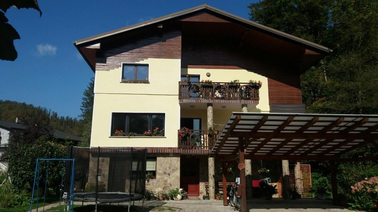 Appartment Bezenica Dobrova Esterno foto